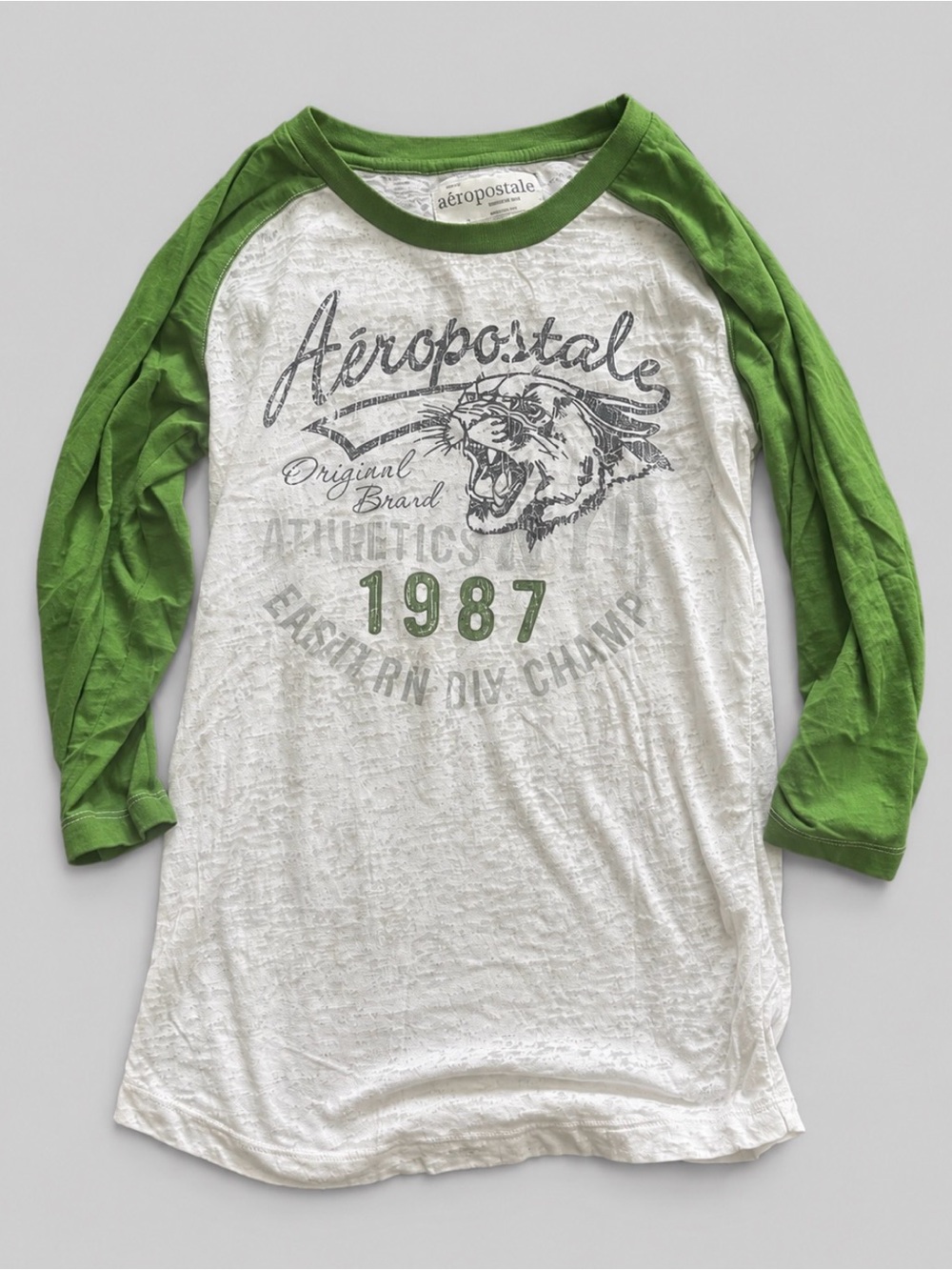 Y2K Aeropostale Raglan Tee Large